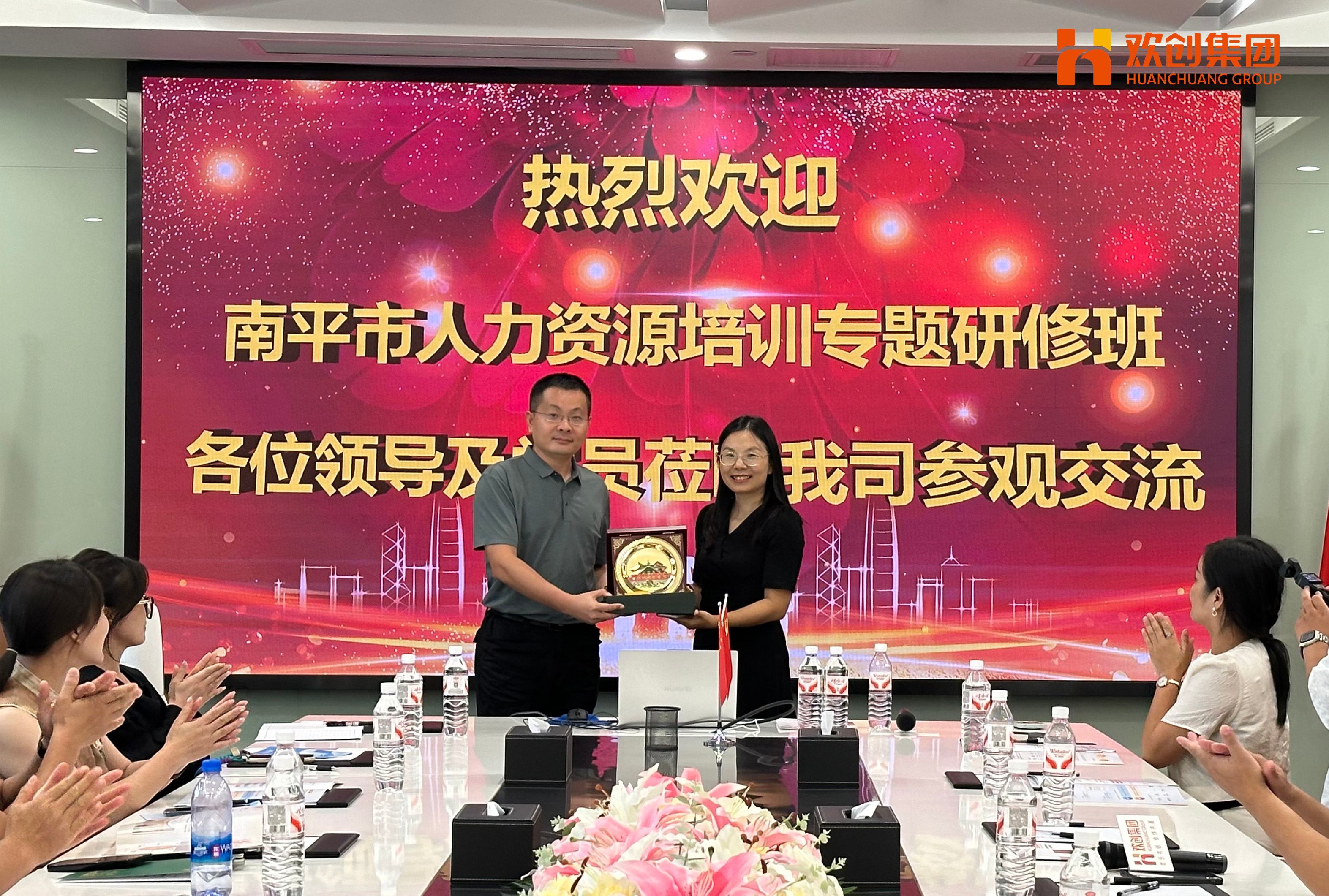 689c0b899b1a9.jpg 2.jpg